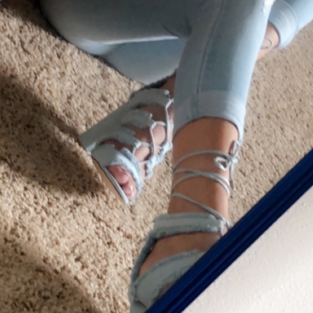 Denim heels 👠